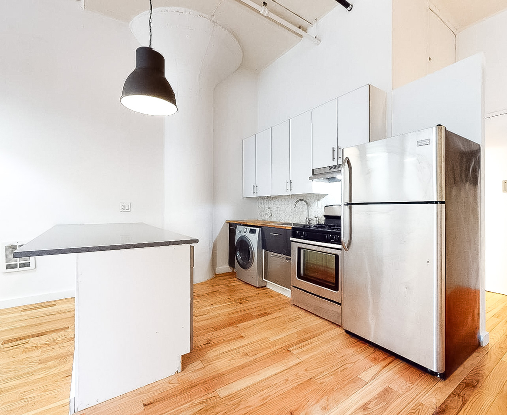 315 Seigel Street - Photo 5