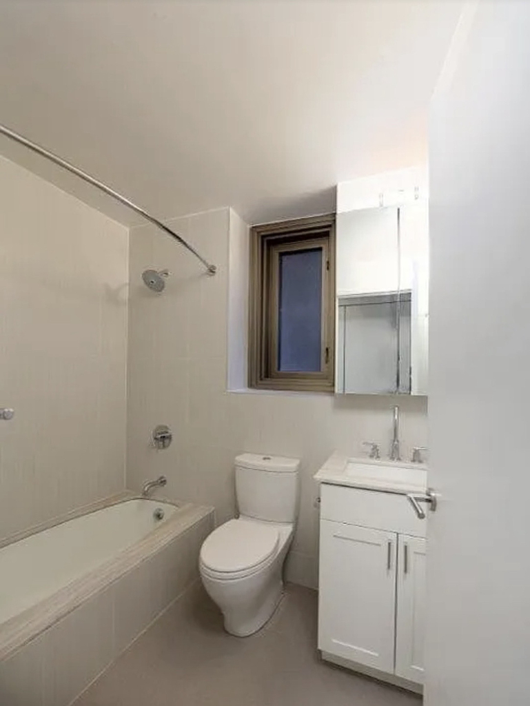 101 West 55th Street - Photo 4