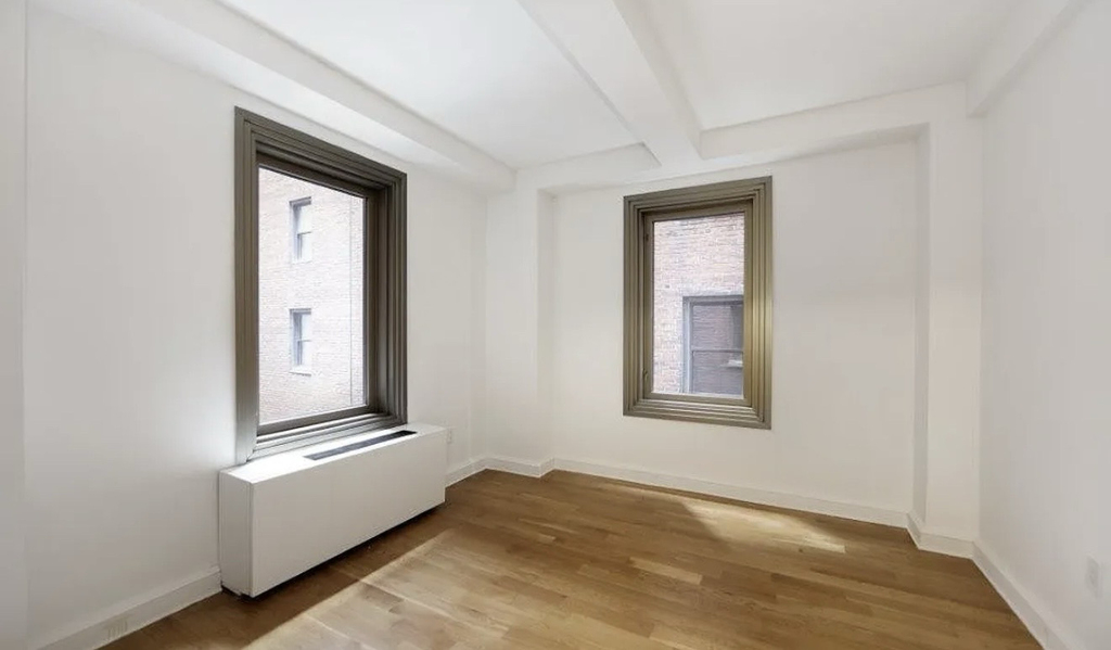101 West 55th Street - Photo 3