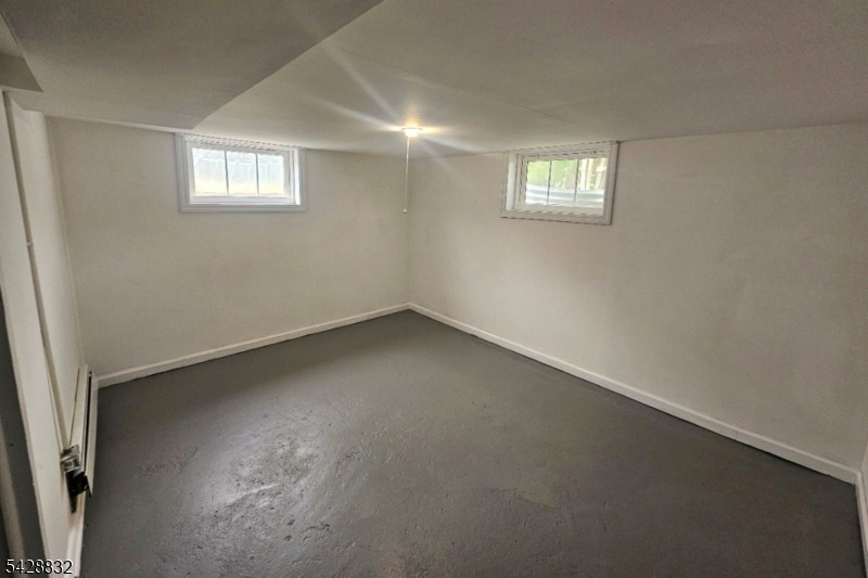 48 Bay St - Photo 16