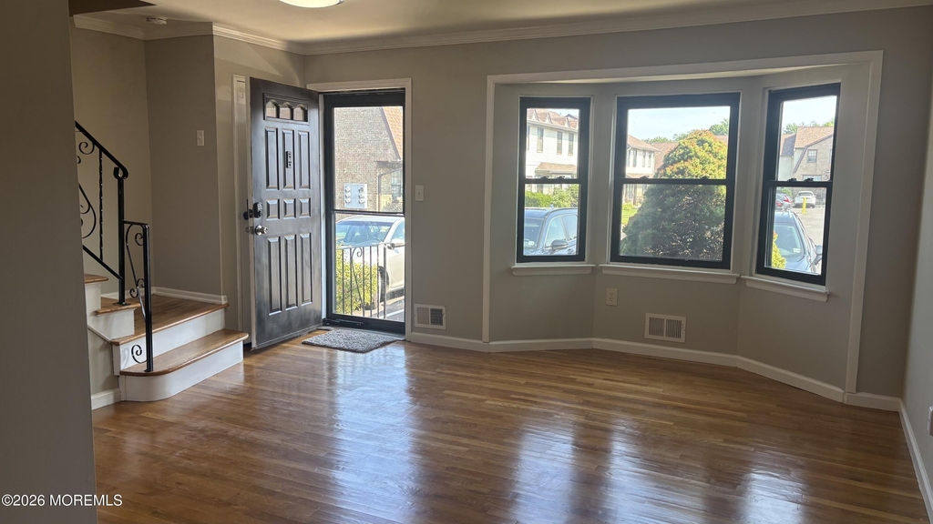 41 Village Green Way - Photo 2