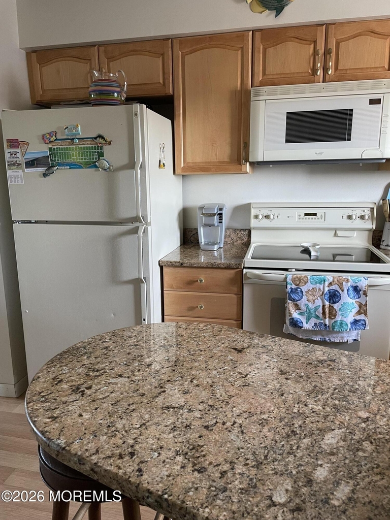51 Hiering Avenue - Photo 4