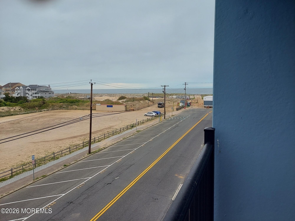 51 Hiering Avenue - Photo 2