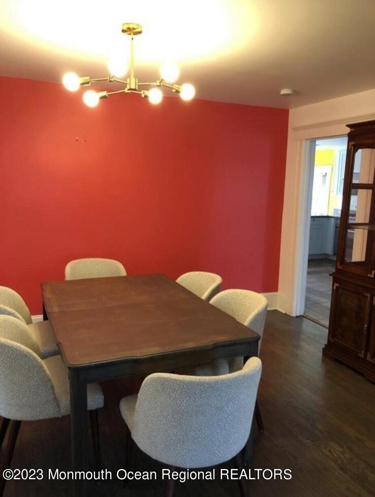 294 Roosevelt Avenue - Photo 3