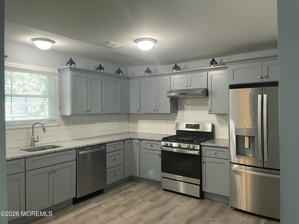 816 King Georges Road - Photo 15