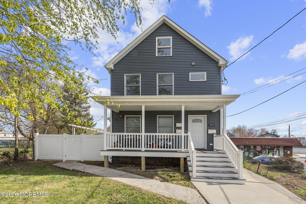 816 King Georges Road - Photo 0