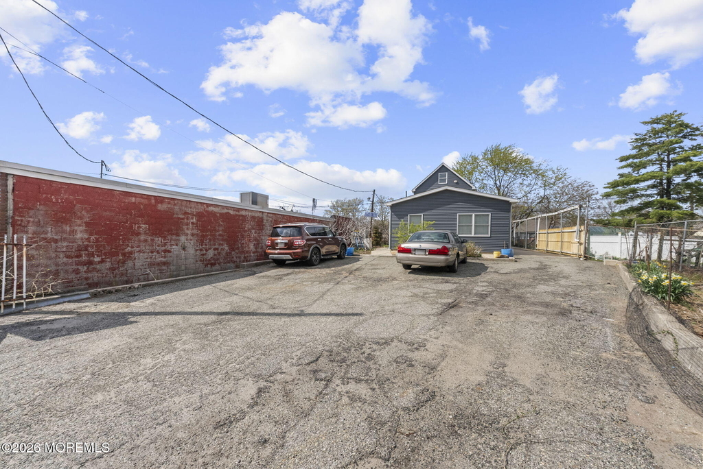 816 King Georges Road - Photo 9
