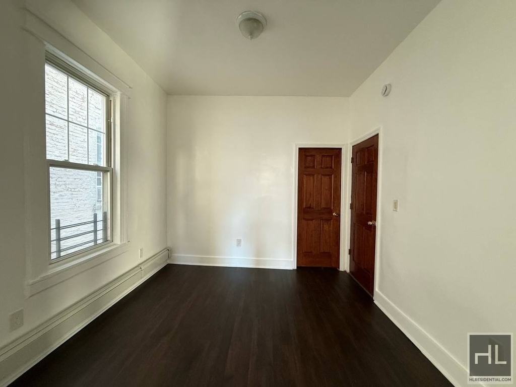 Benson Street - Photo 2