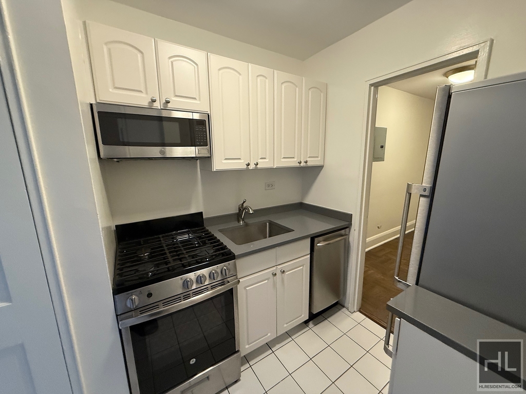 East 79th Street - Photo 1