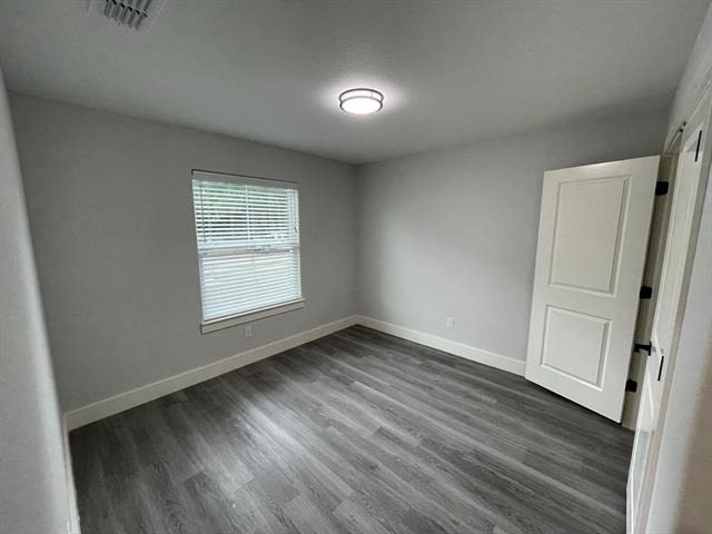 608 E 3rd Street - Photo 7