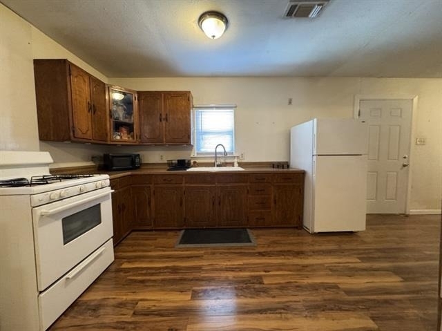 1481 Burger Street - Photo 6