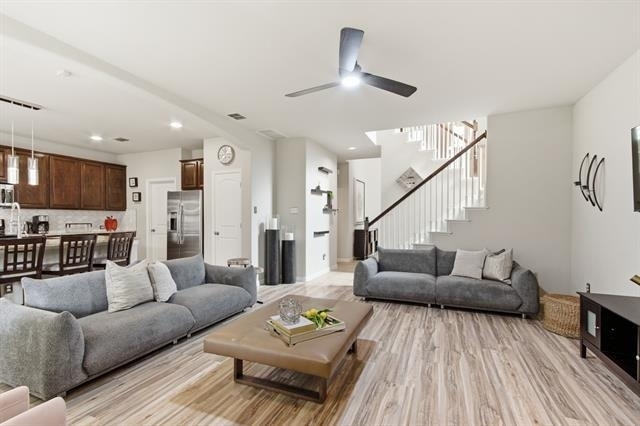 10537 Matador Drive - Photo 4