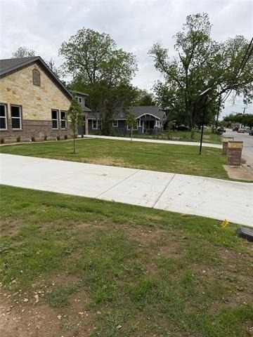 1005 Grandbury Street - Photo 0