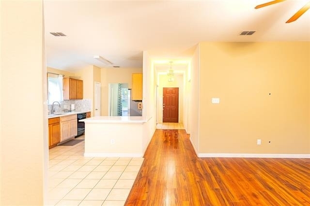 1906 Castaway Drive - Photo 13