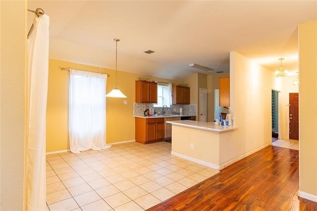 1906 Castaway Drive - Photo 14