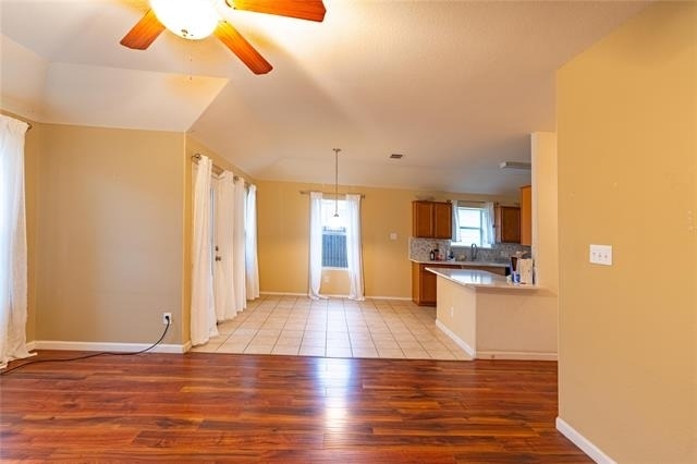1906 Castaway Drive - Photo 11
