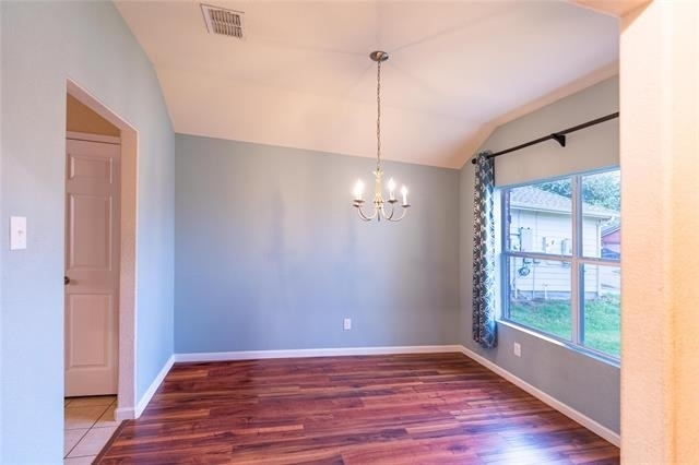 1906 Castaway Drive - Photo 4