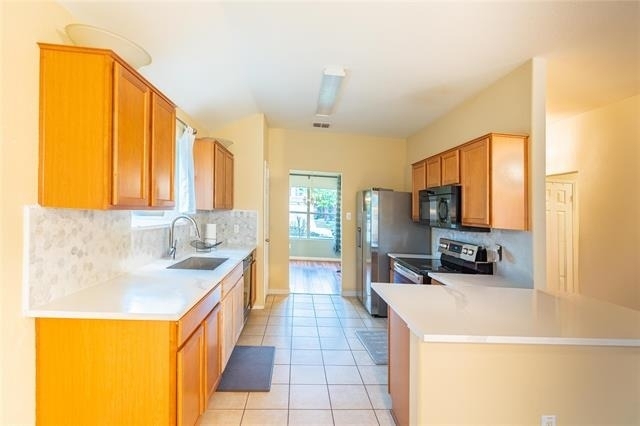 1906 Castaway Drive - Photo 10