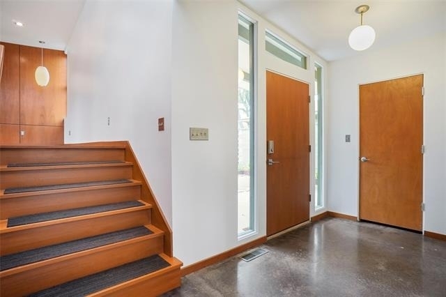 1403 Kendolph Drive - Photo 3