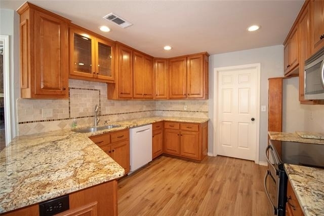 1200 Bloom Street - Photo 10