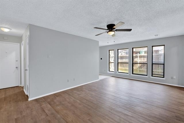 134 Main Place - Photo 4