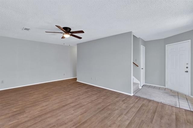 134 Main Place - Photo 3