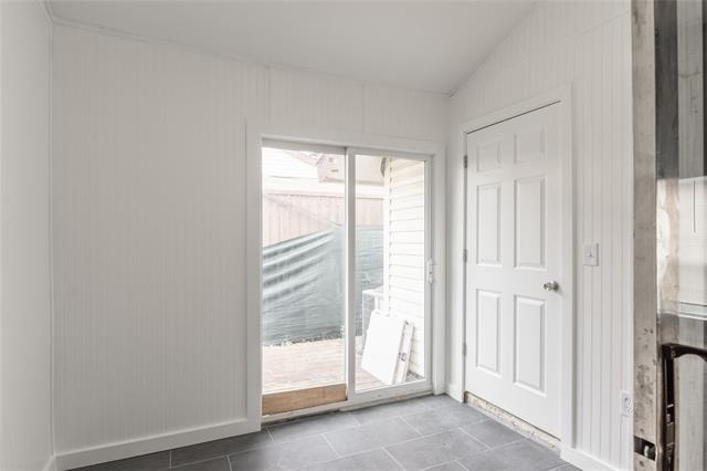 705 Valiant Circle - Photo 4