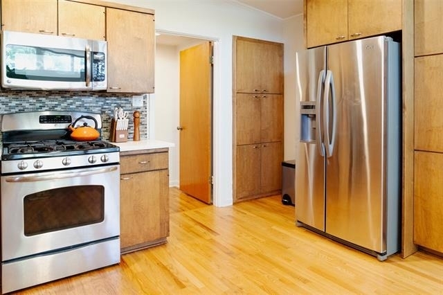 3259 Binyon Street - Photo 9
