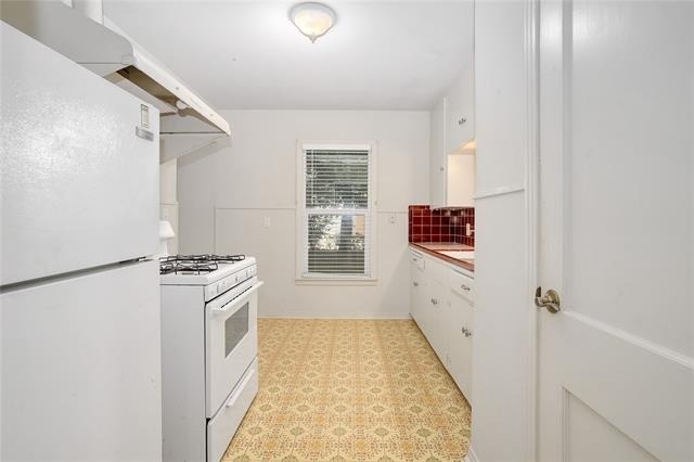 5832 Locke Avenue - Photo 5
