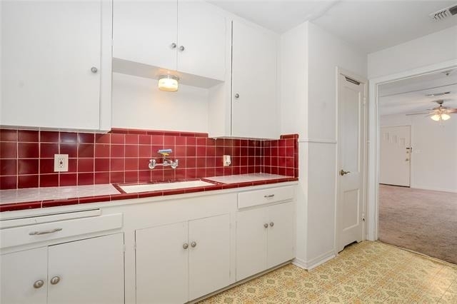 5832 Locke Avenue - Photo 2