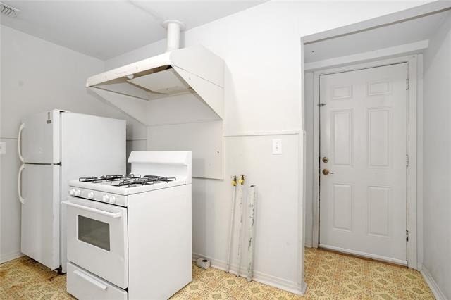 5832 Locke Avenue - Photo 6