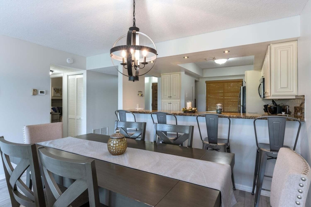 3050 Presidential Way - Photo 4