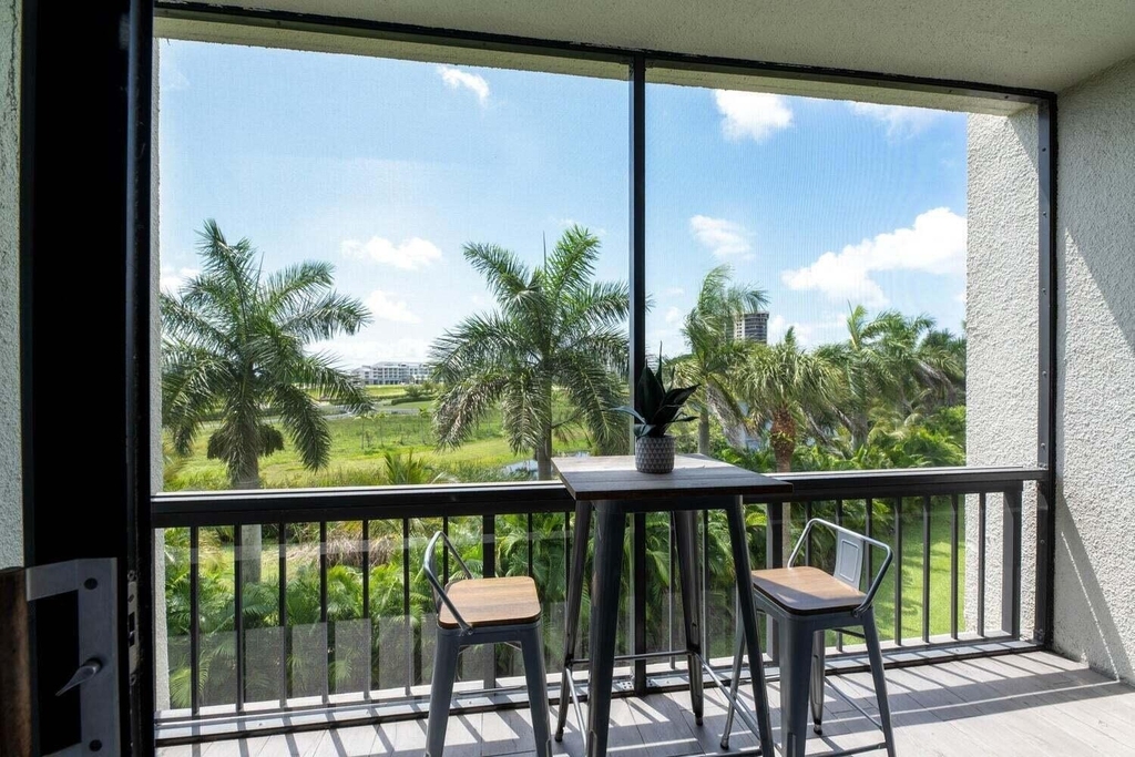 3050 Presidential Way - Photo 9