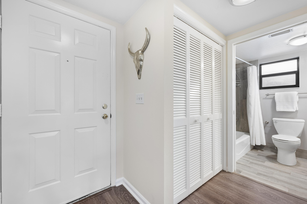 11863 Wimbledon Circle - Photo 7
