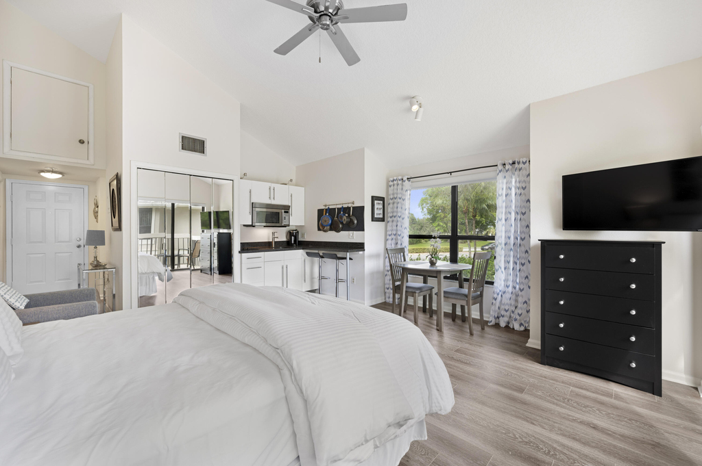 11863 Wimbledon Circle - Photo 6