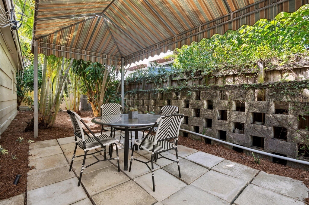 1123 Ne 14th Avenue - Photo 4