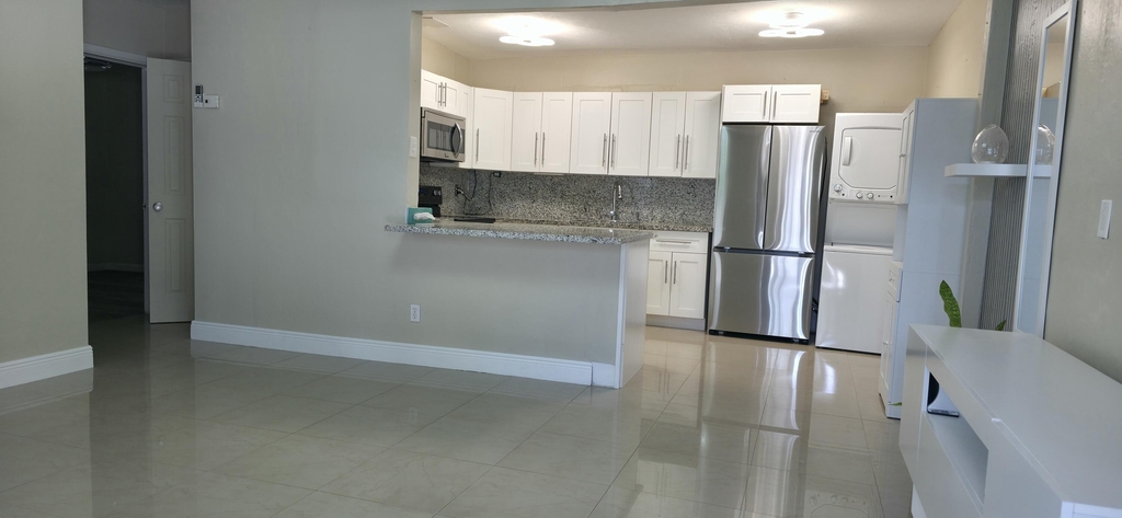 1203 Chateau Park Drive - Photo 3