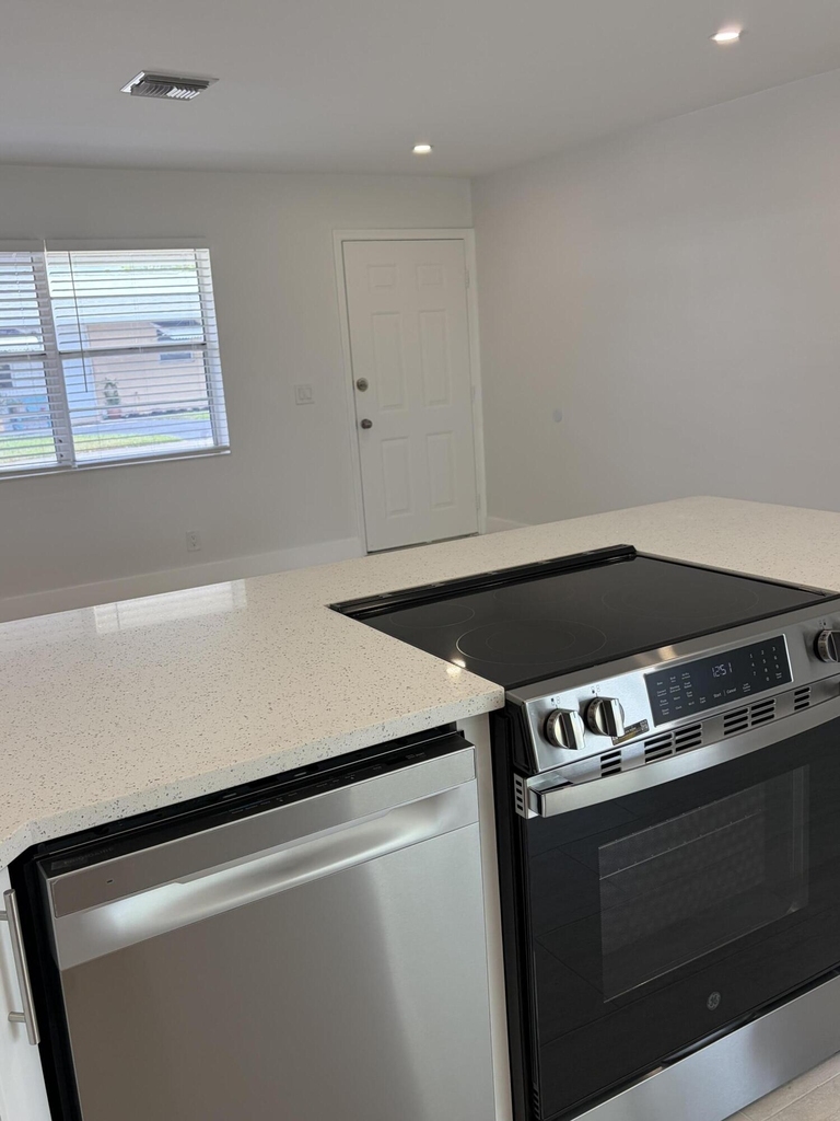 2812 Duke Lane - Photo 5