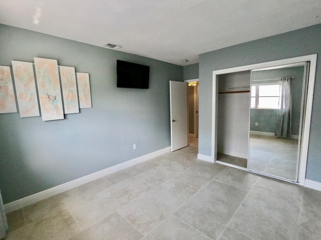 382 E Royal Palm Road - Photo 7