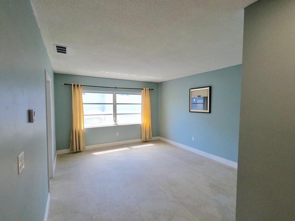 382 E Royal Palm Road - Photo 1