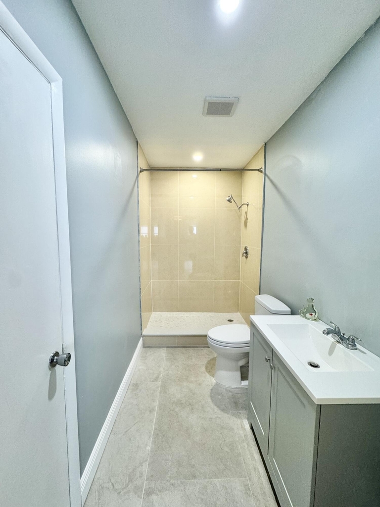382 E Royal Palm Road - Photo 6