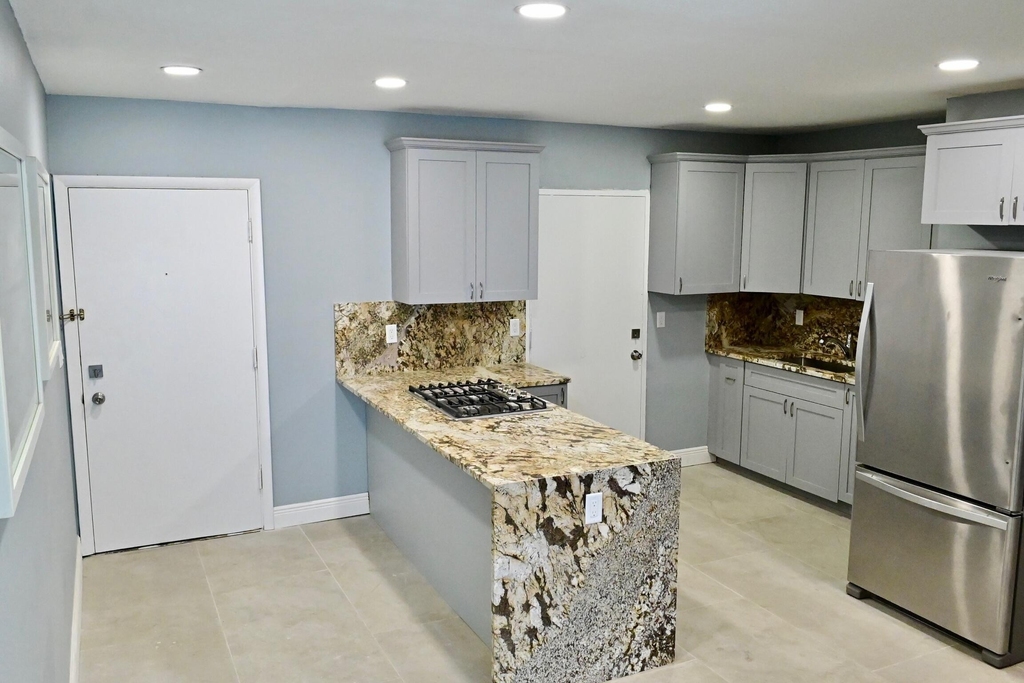 382 E Royal Palm Road - Photo 0