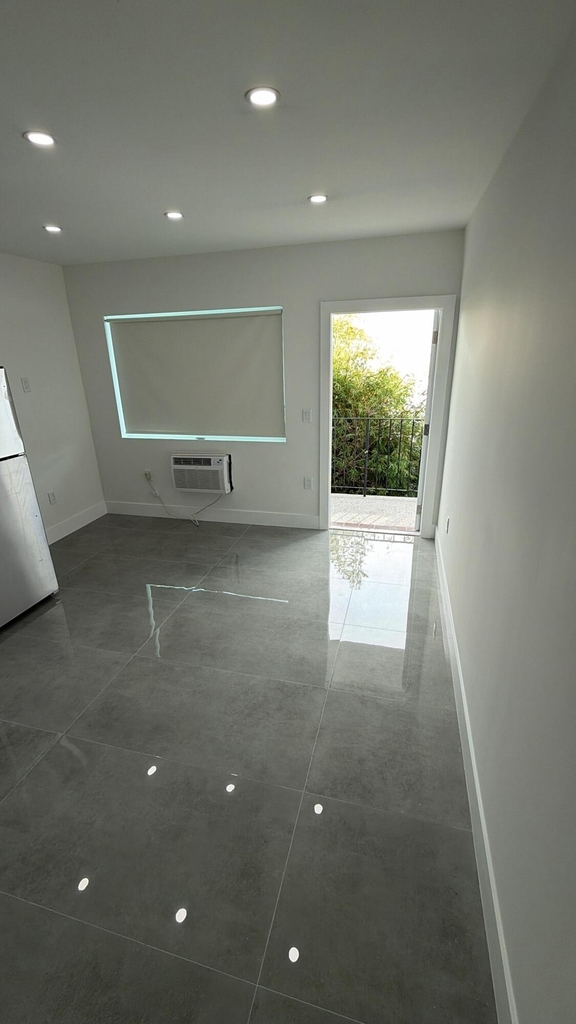 935 Jefferson Avenue - Photo 3