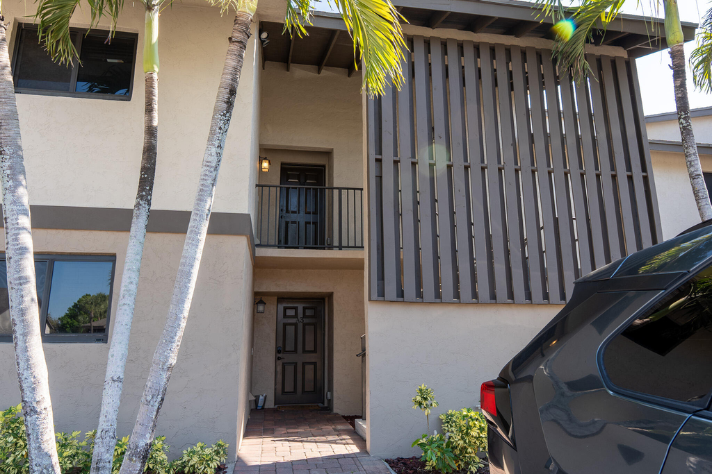 1665 Cabot Lane - Photo 1