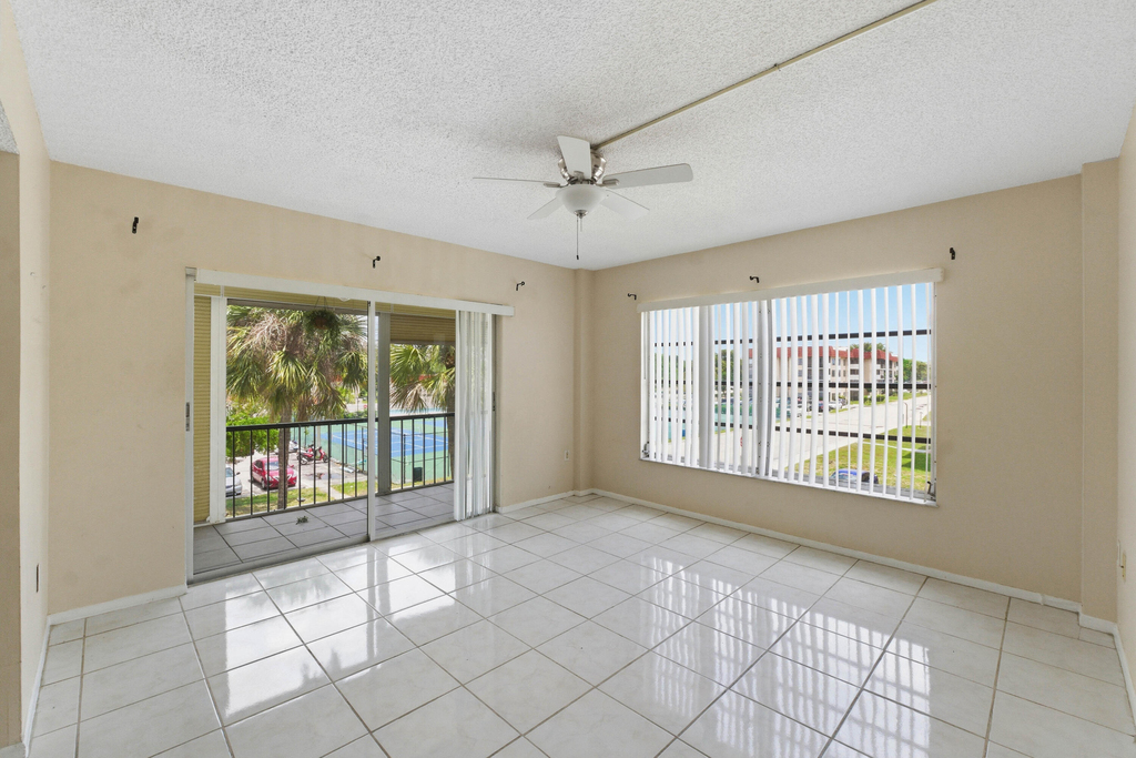 4152 Inverrary Drive - Photo 6