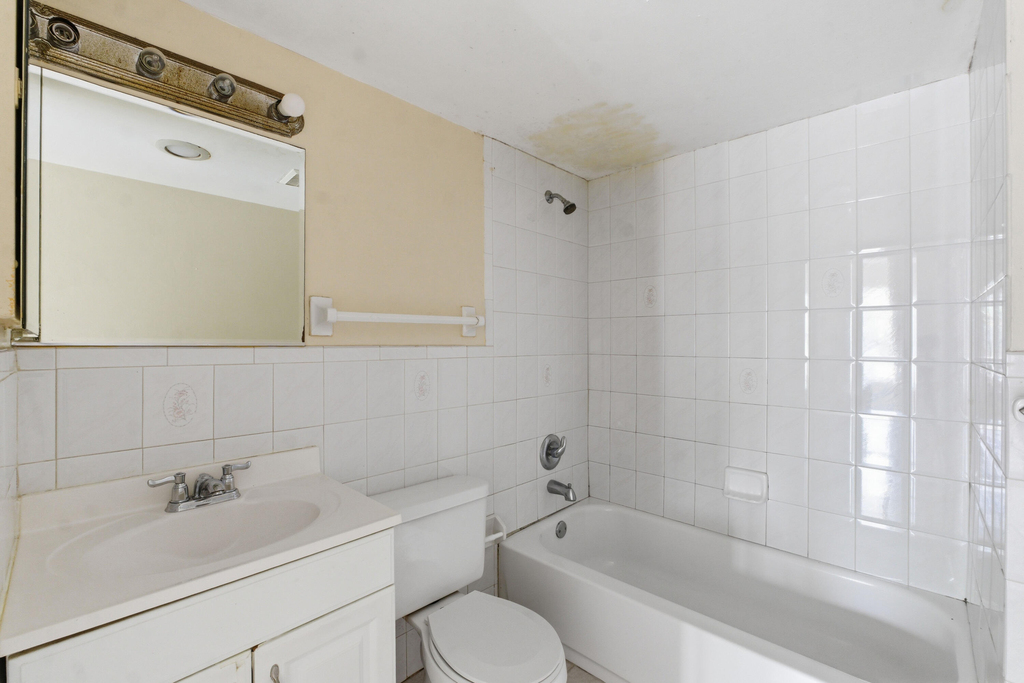 4152 Inverrary Drive - Photo 10