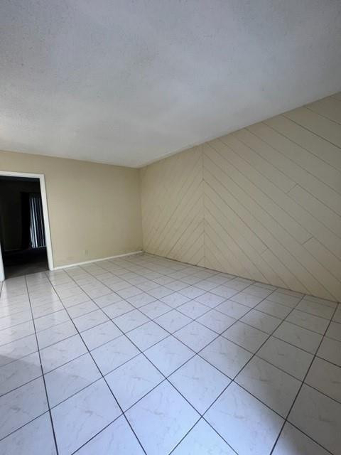 1407 Ne 56th Street - Photo 4