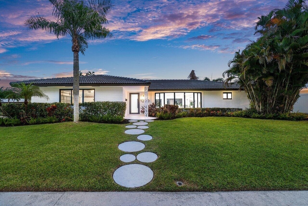 1200 Sw 8th Street - Photo 0
