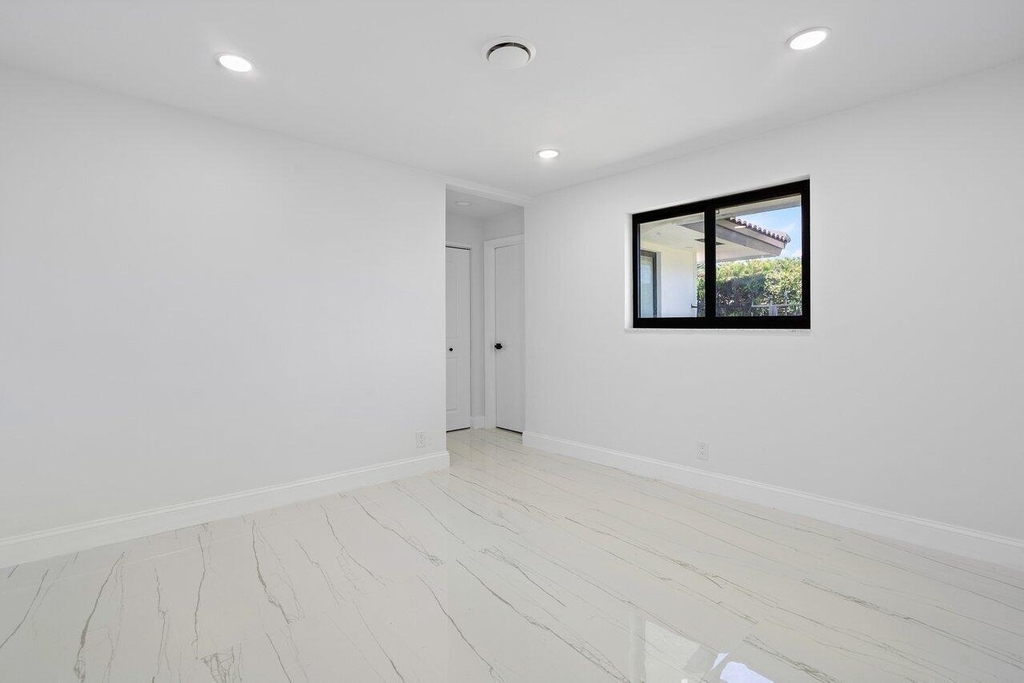 1200 Sw 8th Street - Photo 21