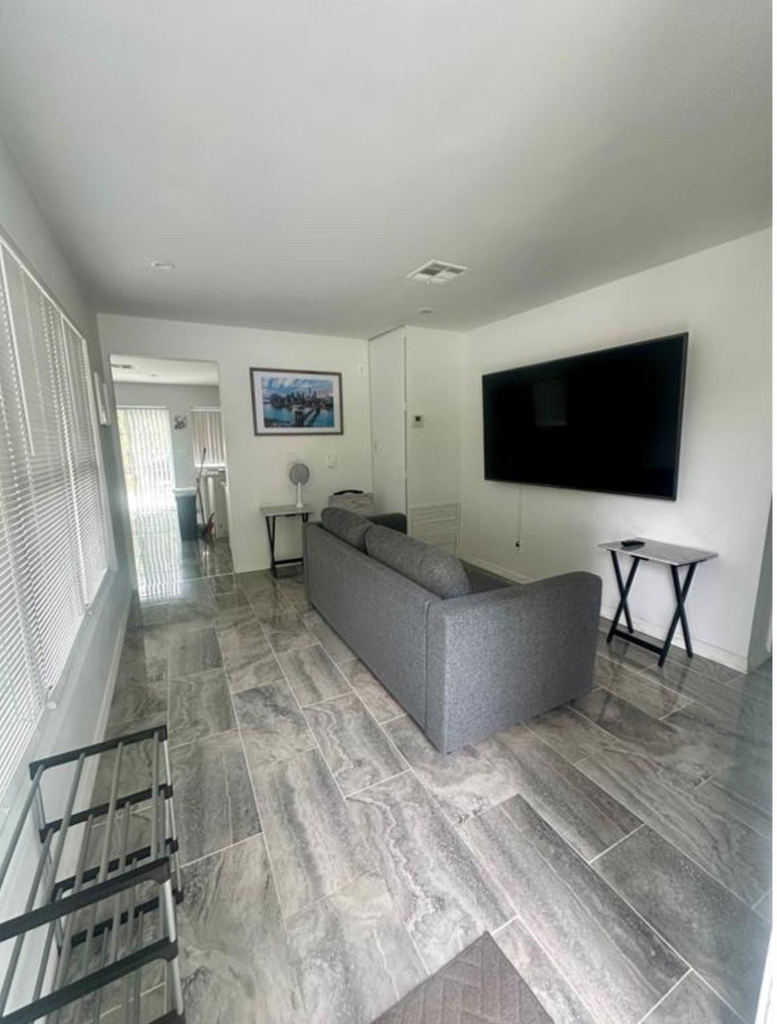 2520 Fillmore Street - Photo 4